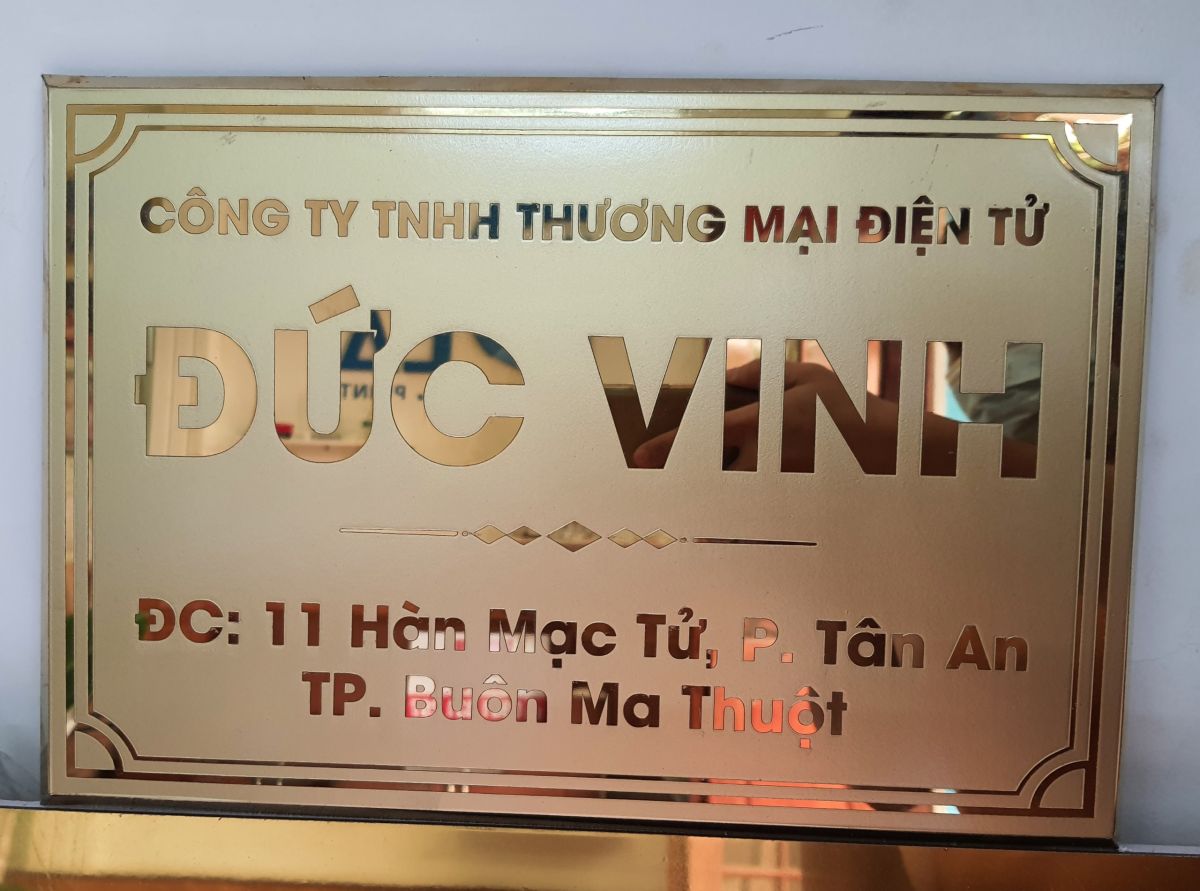 Bảng hiệu từ Inox